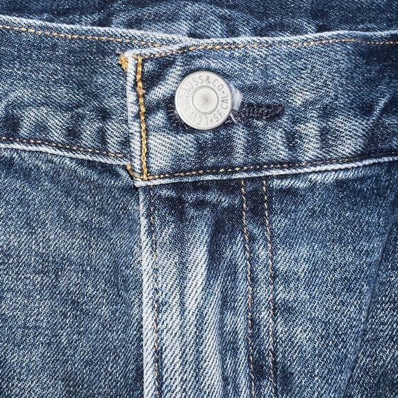 Levis Denim Mini Skirt Distressed Frayed Hem Blue Jean Casual Womens Size 31 - Picture 5 of 10